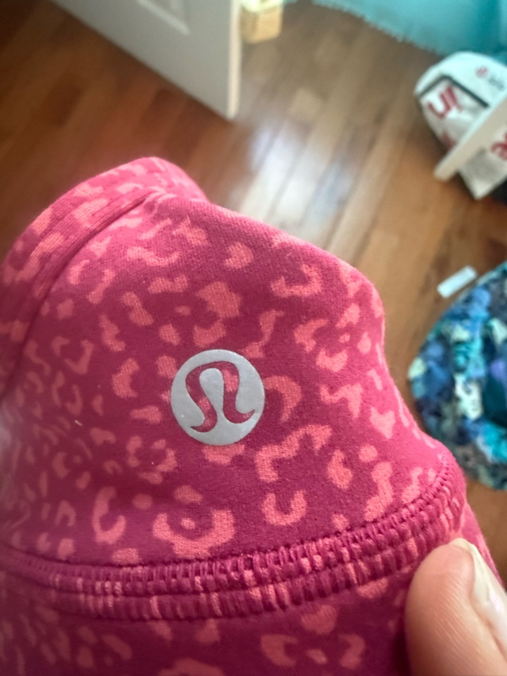 Lululemon flow y bra - Picture 4 of 4
